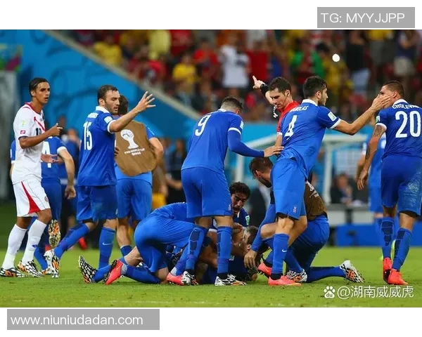 足球明星的魅力瞬间与他们在场上的精彩表现分析